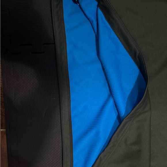 Under Armour Cold Gear Pullover - Picture 3 of 5